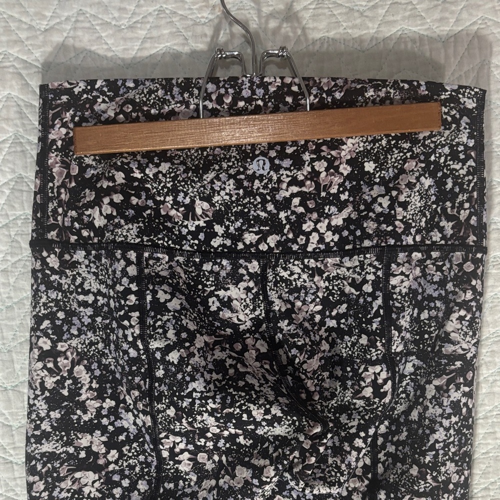 lululemon athletica Black & Pink Floral Leggings - Picture 7 of 10